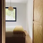 Strome Zbocze Na Turystycznej Apartment