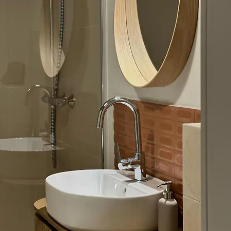 Strome Zbocze Na Turystycznej Apartamento