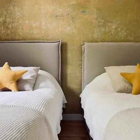 Strome Zbocze Na Turystycznej * 슈차이르크