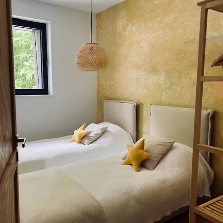 Strome Zbocze Na Turystycznej