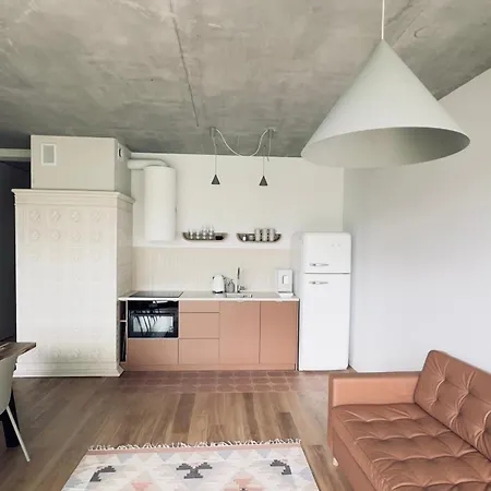 Strome Zbocze Na Turystycznej *