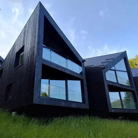 Strome Zbocze Na Turystycznej