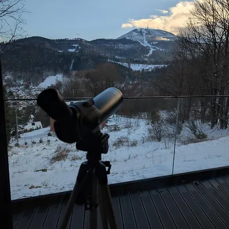Strome Zbocze Na Turystycznej Apartment *