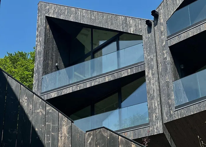 Strome Zbocze Na Turystycznej * שצ'צ'ירק