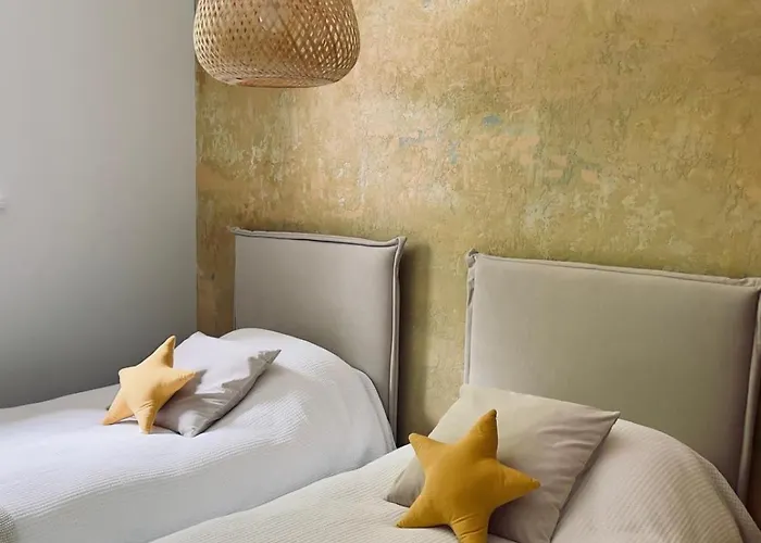 Strome Zbocze Na Turystycznej דירה שצ'צ'ירק