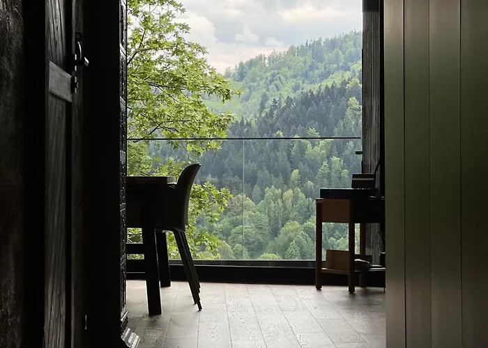 Strome Zbocze Na Turystycznej שצ'צ'ירק