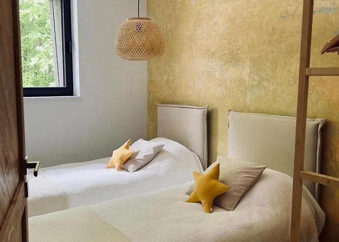 Strome Zbocze Na Turystycznej